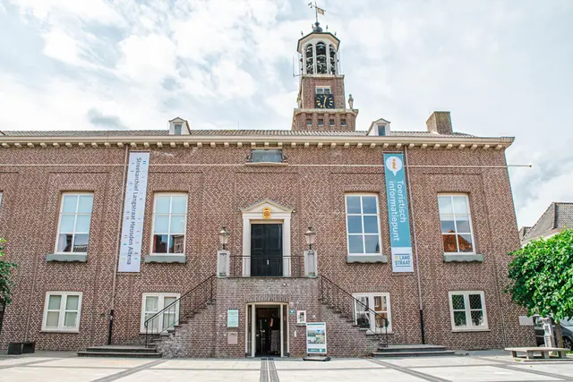 Spreekwoordenroute - In het oog springen