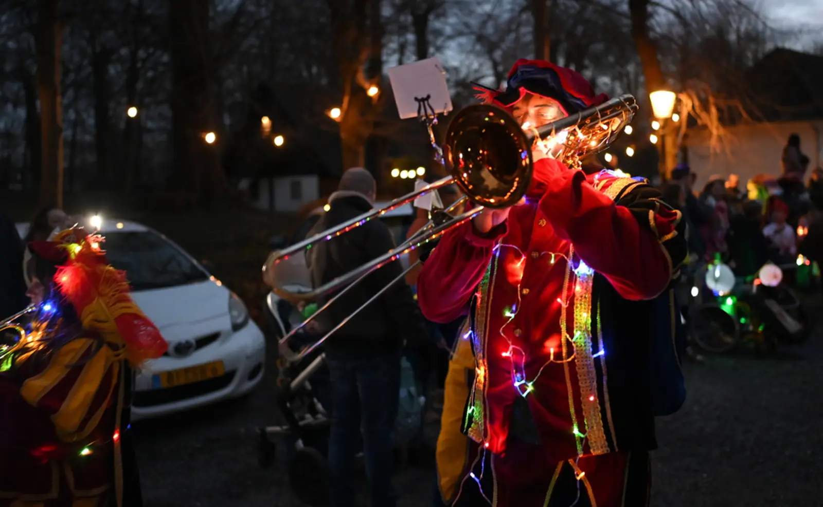 Lichtjesoptocht Vlijmen.jpg