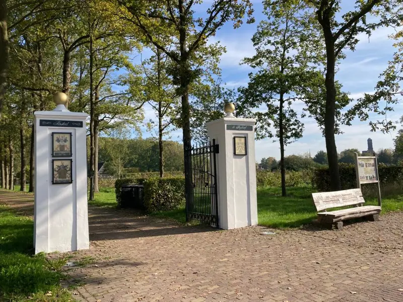 Kasteel Strijdhoef.jpg