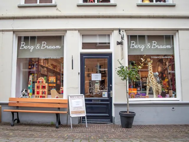 Berg & Braam snoep- en speelgoedwinkel 4