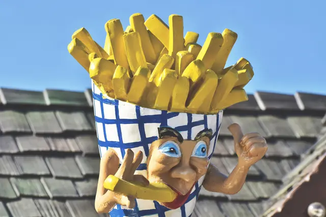 Snackbar-eetcafé Wang.png