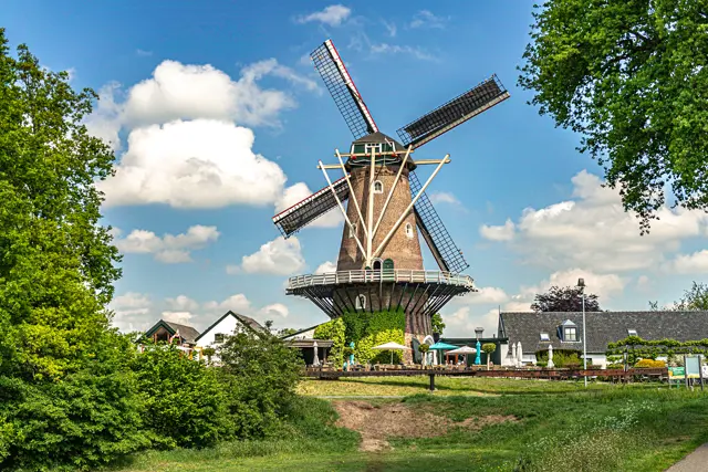 De Emmamolen 2