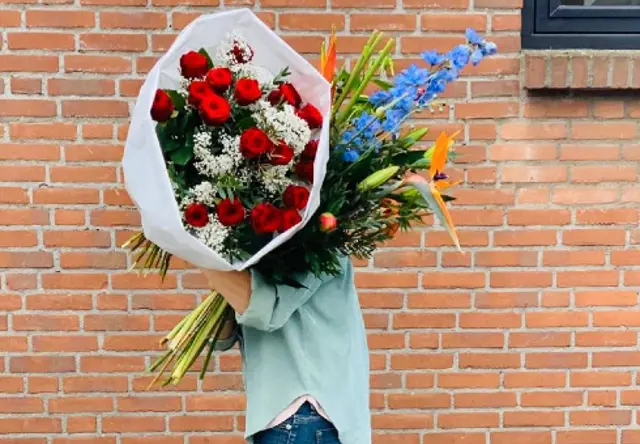 Bloemist De Man Flowers & Luxury.jpg