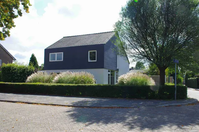Bed & Breakfast (B&B)  Halte-7