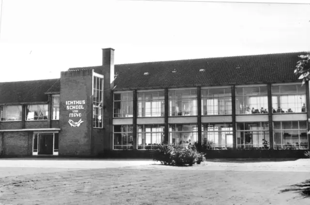 Fig.57 WAA 02406 Ichthusschool ULO.jpg