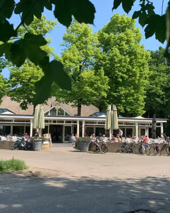 Eetcafe de rustende jager.png