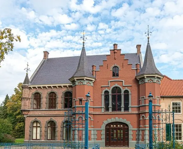 Kasteel Steenenburg.jpg