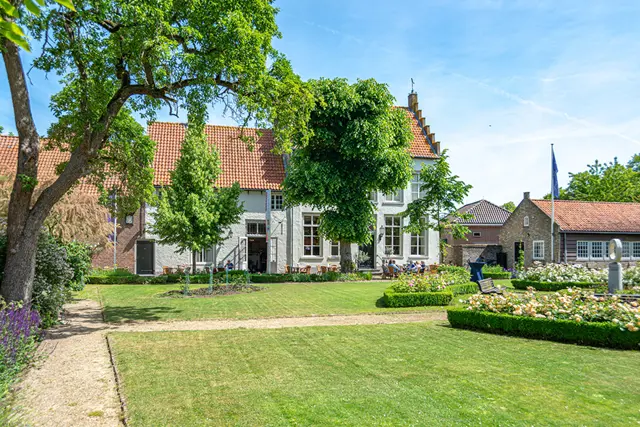 Spreekwoordenroute - Gouverneurshuis en bedeelhuisje