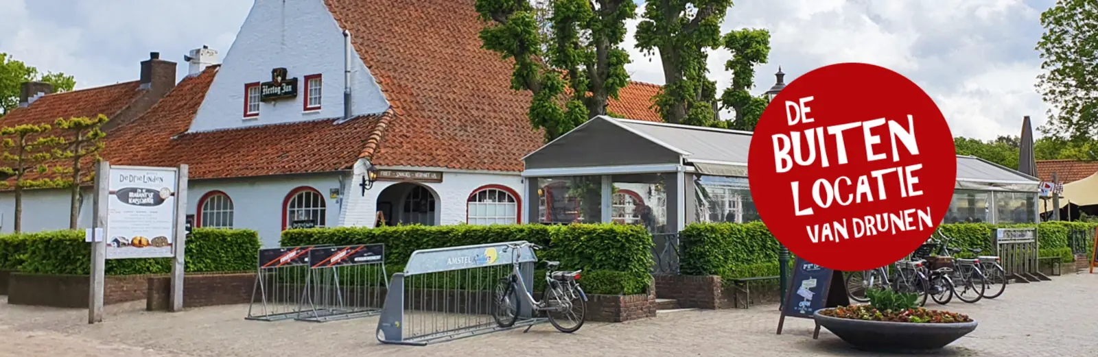 De drie linden buiten.png