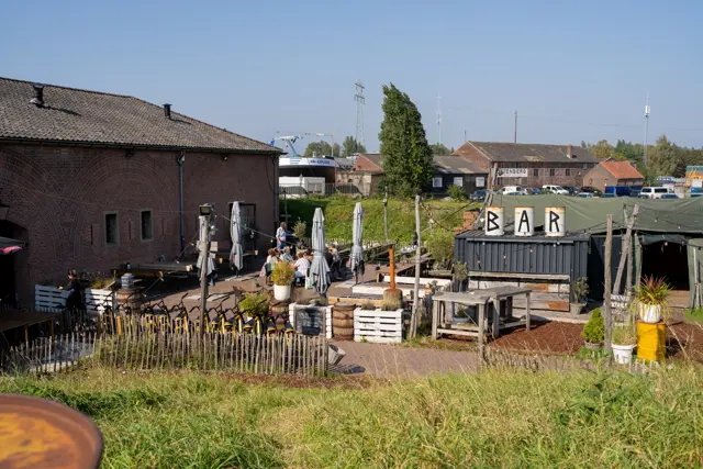 Fort Lunet, Raamsdonksveer 3