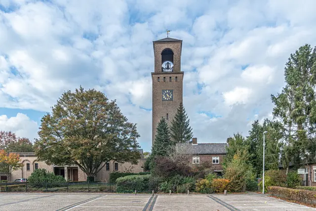 R.K. Kerk Heilige Johannes Geboorte Nieuwkuijk.png