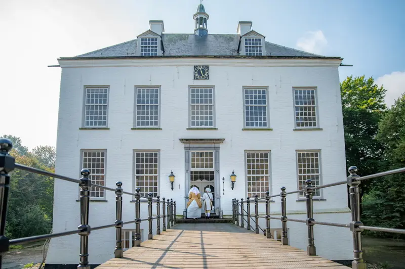 witte kasteel lente.jpg